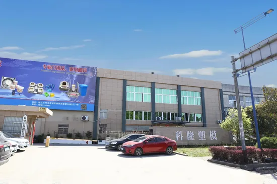 高研磨レンズ用射出プラスチック金型